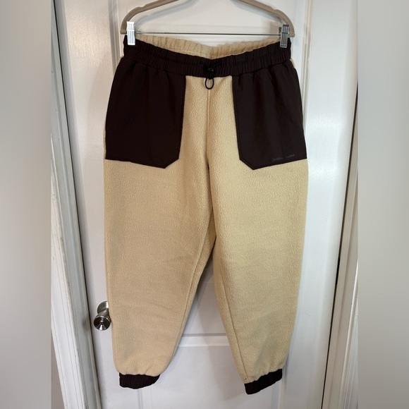 Outdoor Voices Pants - Outdoor Voices Mojave/Soil Beige PrimoFleece Jogger Lounge Pants - Size Medium